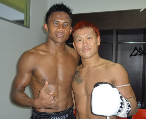 1203_thaifight