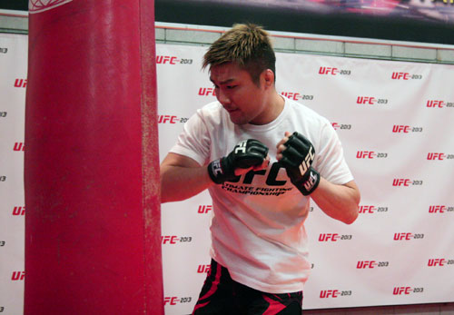 1213_ufc_01